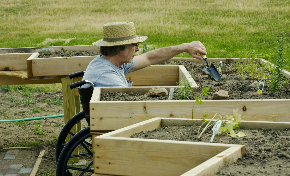 Large compost bins - Gardening at USask - College of Agriculture and  Bioresources