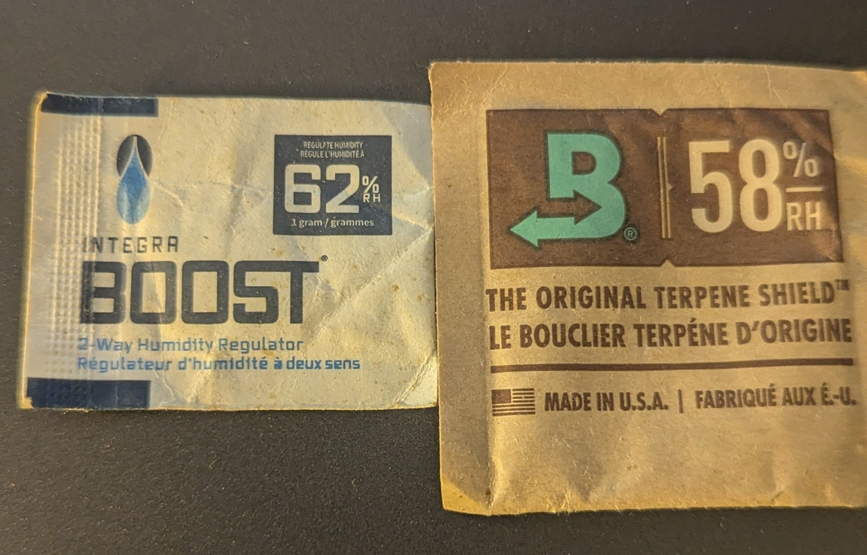 Humidity packs